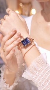 Chard Wake Jam Tangan Wanita Gelang Korea Fashion Anti Air Kuarsa Jam Tangan Cewek Original W002