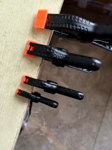 KLEM A UNTUK PENJEPIT KAYU