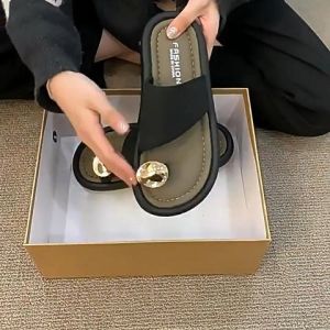 Wulove New Collection รองเท้าแตะแฟชั่นลำลอง ของดีที่สาวๆไม่ควรพลาด แตะแบบสวม ดีเทลสวมนิ้วโป้ง ติดอะไหล่สีทอง หรูหราม๊ากแก มีมาให้เลือก 3 สี สวยปังขนาดนี้ ต้องมีแล้วมั้ย