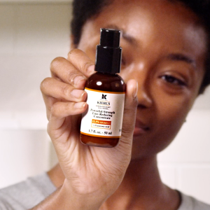 Kiehls Powerful Strength Line Reducing Concentrate - Brightening Vitamin C Serum for Face with Hyaluronic Acid 75ml