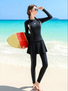 XTEP | New Color Block Conservative Long Sleeve Two-Piece Sun Protection Tummy Control Slimming Swimsuit