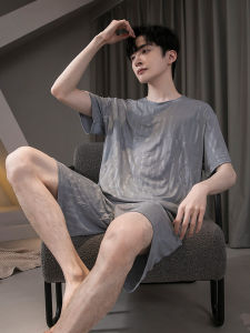 ชุดนอนผู้ชายแขนสั้นผ้าไหมน้ำแข็งฤดูร้อน 2025 ใหม่ กางเกงขาสั้น ชุดอยู่บ้าน เยาวชน สไตล์ลำลอง แฟชั่น โพลีเอสเตอร์ 95%