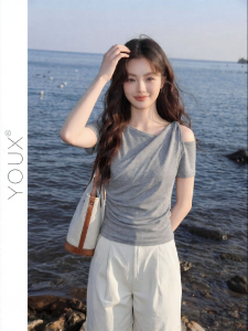 YOUXIANG | Áo Thun Thiết Kế Không Đối Xứng Ôm Sát