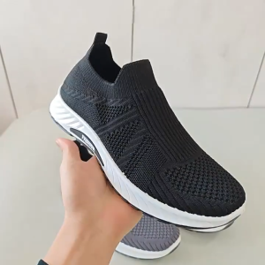 Rubber shoes for men Mens Sneakers Breathable Canvas Shoes Soft Bottom Casual Shoes Mens Low Cut Slip on Shoes