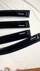 Vè che mưa xe Toyota Fortuner đời 2006 - 2015 Nhựa Đen thái cao cấp sáng bóng