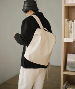 Large Capacity Laptop Suitable Lightweight Travel Backpack