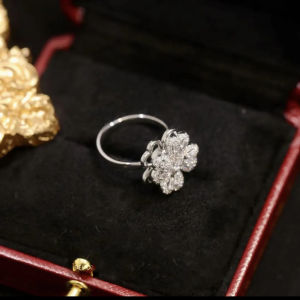 Elegant Rotating Four Leaf Clover Ring for Women Open Style Versatile Fashionable Korean Plant Floral Alloy Jewelry Ring