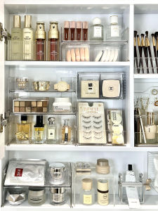 Bathroom Mirror Cabinet Storage Box For Home Mirror Back Lipstick Mask Bathroom Bathroom Cabinet Cosmetics and Jewelry Storage Rack