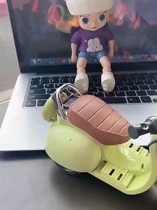 Mainan Motor Bo Musik 360 Degree Rotation/Motor Vespa Mainan