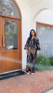 Kaftan Gamis Abaya Batik Terbaru Plisket / Pleated warna Hitam Elegant by Nazya