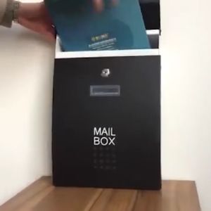 ตู้จดหมาย กล่องจดหมาย ตู้ไปรษณีย์ ตู้รับจดหมาย วัสดุสแตนเลสกันฝน พร้อมกุญแจล๊อค MAIL BOX