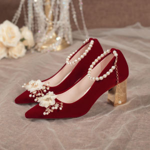 Chinese Style Pearl Decorated High Heels Wedding Shoes for Women Pointed Toe Chunky Heel Fashion Single Shoes for Brides