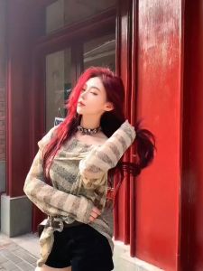 เสน่ห์เด่นขาว FENKANG ยาย้อมผม สีย้อมผม ครีมย้อมสีผม อ่อนโยน ไม่แสบคันหนังศีรษะ สีทำผม สีผมออรแกนิค สีย้อมผมออแกนิ สีย้อมผมแบบสระ สีย้อมผมติดทน ย้อมผม เบอริน่า สีผม