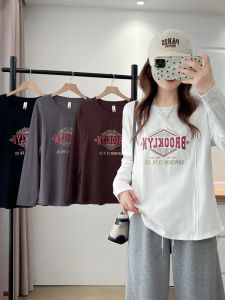 เสื้อยืดคอกลมแขนยาวทรงหลวมสำหรับผู้หญิงไซส์ใหญ่ ทรงเข้ารูป เสื้อเชิ้ตฐานที่มีช่องระบายอากาศได้ดี ผ้าโพลีเอสเตอร์ ฤดูใบไม้ร่วง