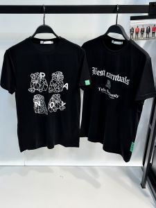 เสื้อยืดแขนสั้นสีดำพิมพ์ลายหมีสำหรับผู้ชาย ฤดูร้อน 2025 ใหม่ คู่รัก ลำลอง คอตตอน ระบายอากาศได้ดี แห้งเร็ว ปกติ