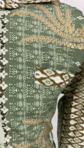 Desain Batik Couple: Memilih & Mengenakan Baju Couple Pasangan