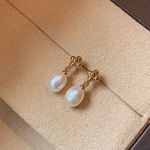 CAFFTI | Celebrities Favorite Natural Freshwater Pearl Earring