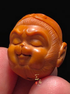 เครื่องประดับแบบห้อยซุนหงอคงโอลีฟเมล็ดเดี่ยวแกะสลักหินแกะสลักลิงฉาเทียนซุนหงอคงจี้ห้อยคอซุนหงอคงหัวลิงแกะสลักอย่างดีเครื่องประดับสำหรับเล่น