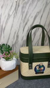 INDOPARCEL - Tas Box Hampers Beauty Kiss Anyaman Pandan Edisi Ramadhan Tas Parcel Box Anyaman Lis Kulit Sintetis Warna Bungkus Kemasan Hari Raya Idul Fitri Viral Model Terbaru