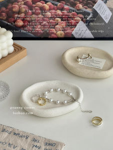 จานเก็บของทรงอvale ผลิตจากดินเผา เครื่องประดับตกแต่งพื้นผิวสำหรับใส่กุญแจ จานเก็บของสำหรับตั้งโต๊ะหน้าประตูบ้าน สไตล์ยุโรปเหนือ