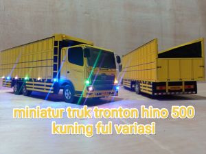 MINIATUR TRONTON HINO 500 WARNA KUNING