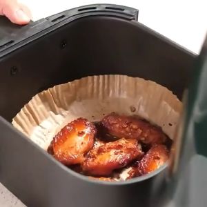 JE.ID Air Frayer Paper Air Fryer Paper 50 Pcs Anti Lengket Kertas Alas Airfryer 50pcs Baking Paper Tahan Minyak Sekali Pakai