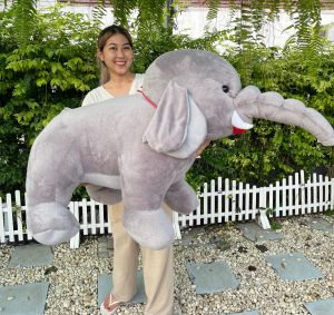 ตุ๊กตาช้าง ตัวใหญ่ ขนาดประมาณ 90-100 ซม มี 3 สีให้เลือก งานขนนุ่ม รับประกันความสวย