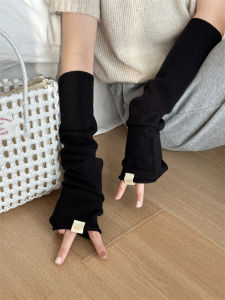 Dubai Pure Color Knit Sweater Gloves Half Finger Style Versatile Arm Cover for Women Ideal for Autumn and Winter Warmth