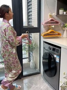 จัดระเบียบไม้แขวนเสื้อ ที่เก็บไม้แขวน ที่เก็บไม้แขวน ที่จัดระเบียบไม้แขวนเสื้อ ไม่ต้องเจาะผนัง