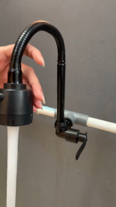 Kran Cuci Piring Hitam Kran Sink Flexible Kran Angsa Keran Cuci piring Stainless Kran 1/2 inch