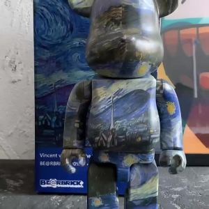 Bearbrick 400 ปวยร์โตปรินเซซา (Lectra หมี ABS ภาพวาดที่มีชื่อเสียง ศิลปะรุ่น Van Gogh Starry Night Mona Lisa ดอกทานตะวัน เล่นน้ำ ของตกแต่ง 积木熊