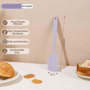 WHITE ISLAND | Heat Resistant Food Grade Cake Scraper