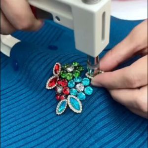 Máy đính đá trang trí trên vải phụ kiện giày dép.....đa năng