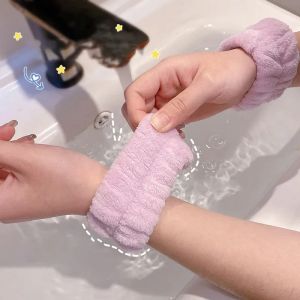 Face Washing Wristband Women Girls Microfiber Absorbent Moisture Proof Skincare Yoga Sport Reusable 2pcs Wrist Guard Sleeve Towe