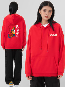 เสื้อฮู้ดคอกลมแขนยาวสีแดงพิมพ์โลโก้สำหรับฤดูใบไม้ร่วงและฤดูหนาว เสื้อคลุมกันหนาวแบบลำลองสำหรับเยาวชน ผ้าฝ้ายโพลีเอสเตอร์ ป้องกันแบคทีเรีย