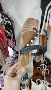 2606-3 Womens flat sandals Braided design Square toe Open back Neutral color Comfortable fit Fit/use: Casual wear Scene: Beach or summer outing