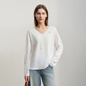 AMII | Loose Fitting Heart-shaped V-neck Shell-bead Decorated 100% Cotton T-shirt