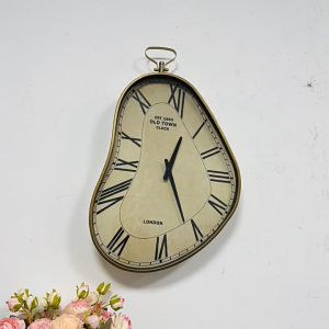 63x40cm Distorted Clock Antique Roman Numeral Irregular Glass Cover Clock Luxurious And Elegant Art-Themed Living Room Decoration Silent Wall Clock