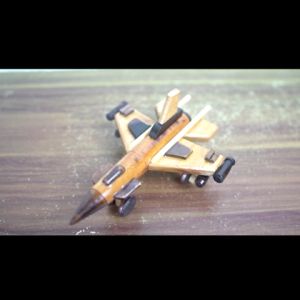 Kerajinan jogja Miniatur Pesawat kayu - miniatur khas Jogja