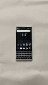 BlackBerry KEY2 4G LTE โทรศัพท์มือถือ 6GB RAM 64GB แรม โทรศัพท์มือถือ Octa Core Snapdragon 660 แรม อักขรามาตรฐาน Octa-Core