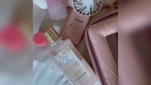 Pouch make up beauty case tranparan travel organizer polos tas kosmetik tempat alat rias traveling