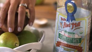 ข้าวโอ๊ตหั่นชิ้นเล็กๆ Gluten Free ของ Bobs Red Mill 680g ครบ อิ่มนาน อร่อย ปลอดกลูเตน