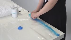 【1-3 Days Delivery】Vacuum Storage Resealable Compressed Bag Vacuum Storage Bags Convenient Home Storage Bag
