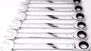 Kunci Ring Pas Set 8-24 & Bison Pas: Spesifikasi & Keunggulan