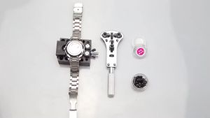 Pembuka Tutup Jam Tangan: Alat & Aksesoris yang Wajib Dimiliki