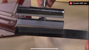 ยกลังสุดคุ้ม!! คีมหนีบผ้าใบสีแดง 12 ซม