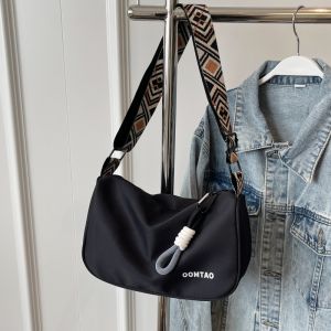 Summer Large Capacity Nylon Canvas Shoulder Bag Womens Commuter Pillow Crossbody Bag Casual Versatile Single Strap Bag