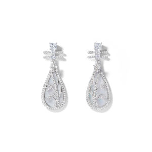 Ciga Long | Chinese Style Pearl White Crystal Pipa Name Role Pendant Stud Earrings