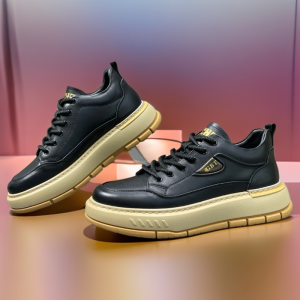 Mens Sporty Casual Shoes 2025 New Retro Versatile Thick Bottom Slip-On Men Summer Low Help Trendy Leisure Board Shoes