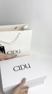 Phụ Kiện Hộp Và Túi Giấy Tặng Quà Sang Trọng Lịch Sự Cidu